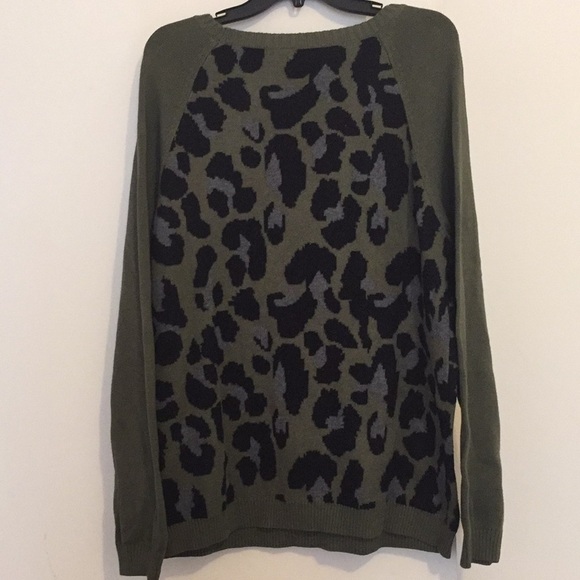 New Directions Weekend Sweater - Picture 2 of 4